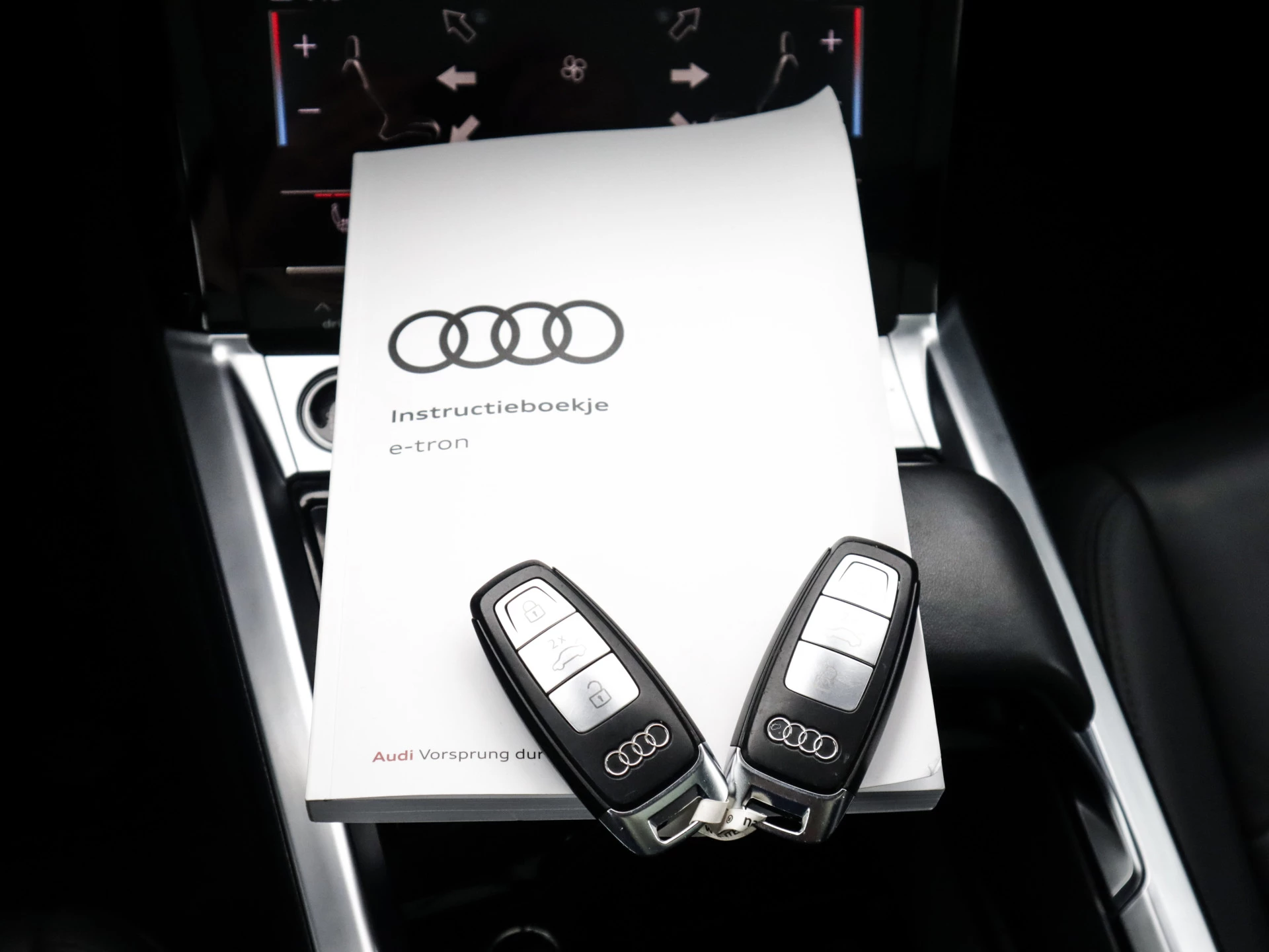 Hoofdafbeelding Audi e-tron