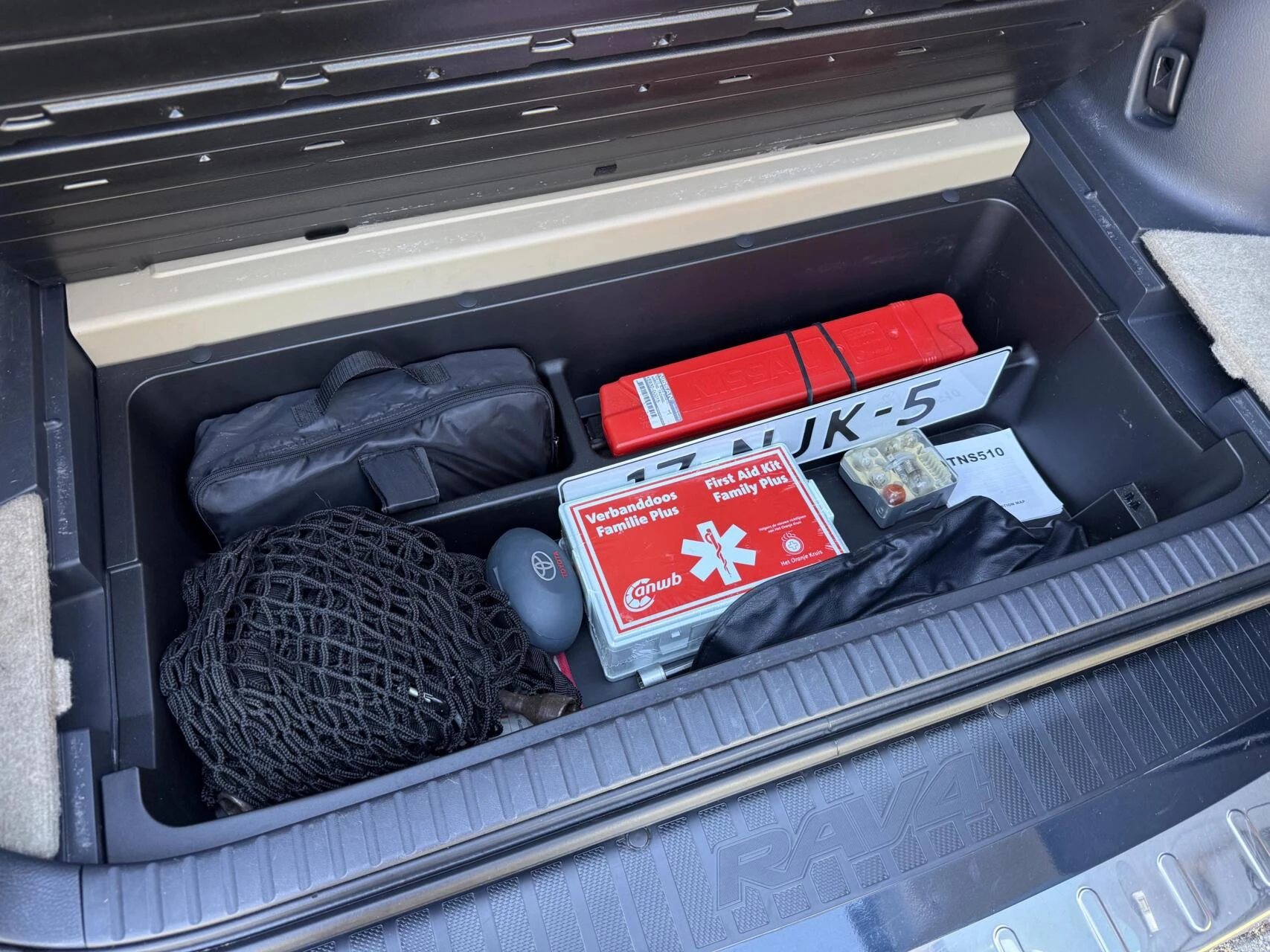 Hoofdafbeelding Toyota RAV4