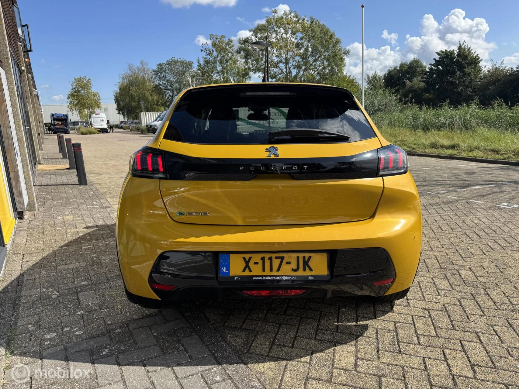 Hoofdafbeelding Peugeot e-208