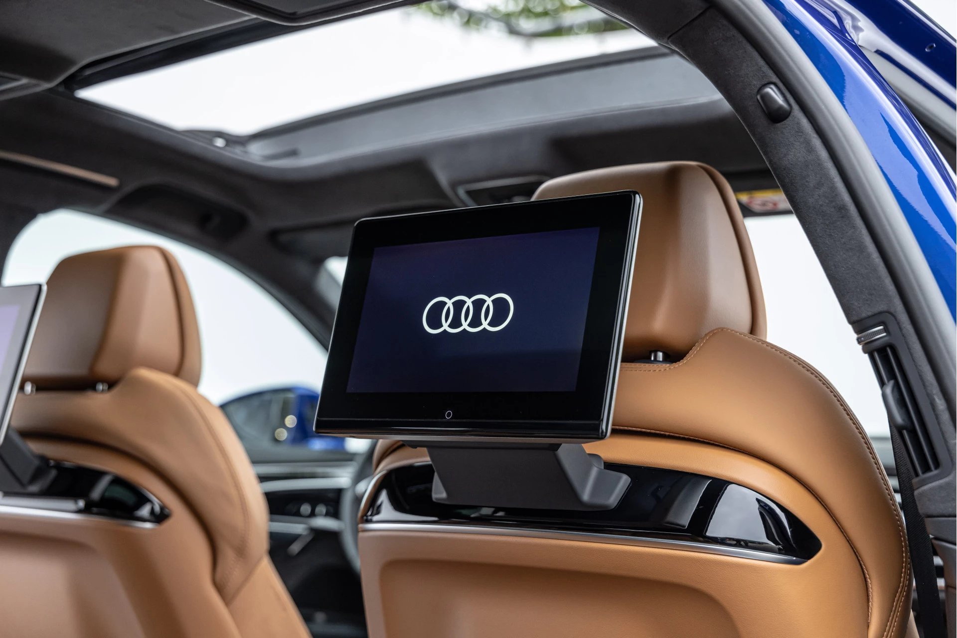 Hoofdafbeelding Audi A8