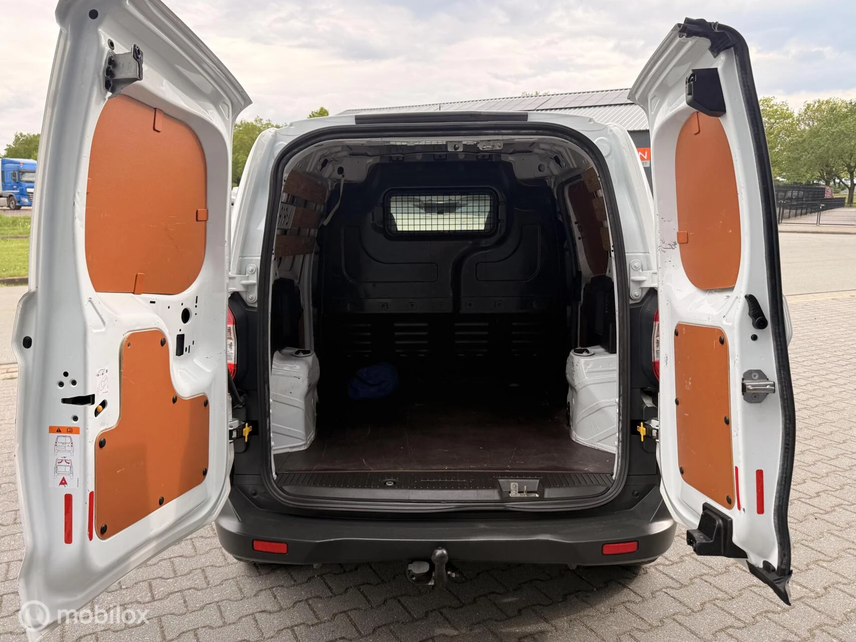 Hoofdafbeelding Ford Transit Courier