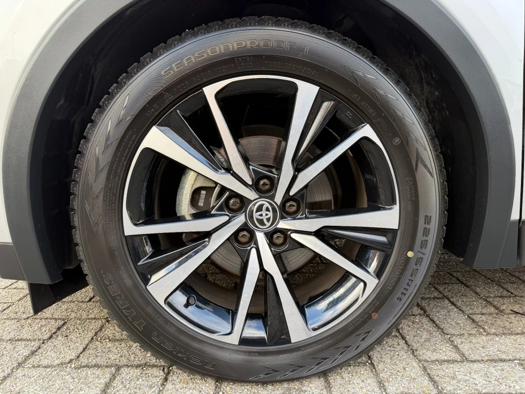 Hoofdafbeelding Toyota C-HR