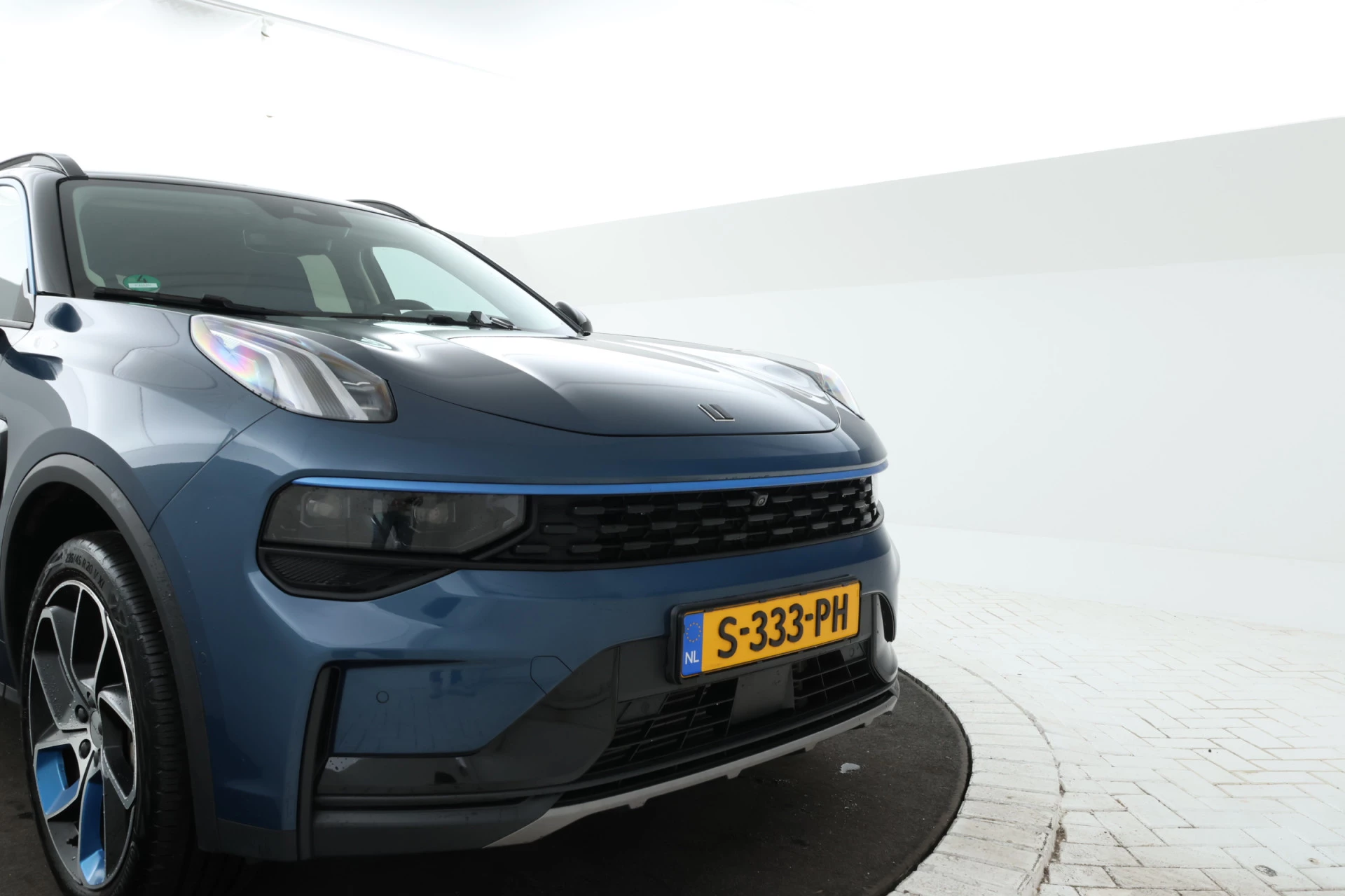 Hoofdafbeelding Lynk & Co 01