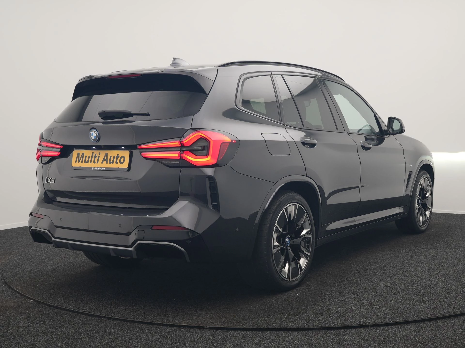 Hoofdafbeelding BMW iX3