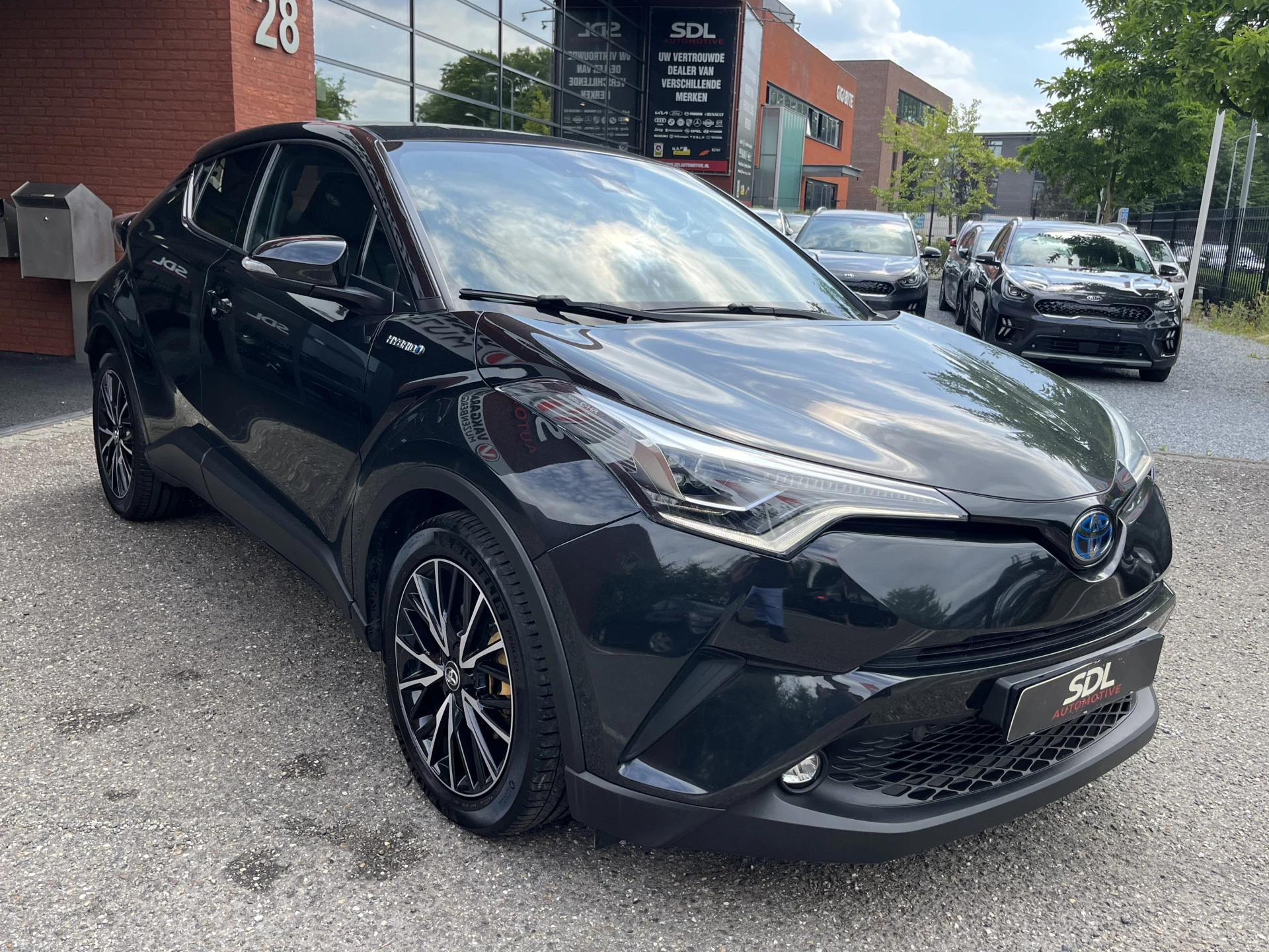 Hoofdafbeelding Toyota C-HR