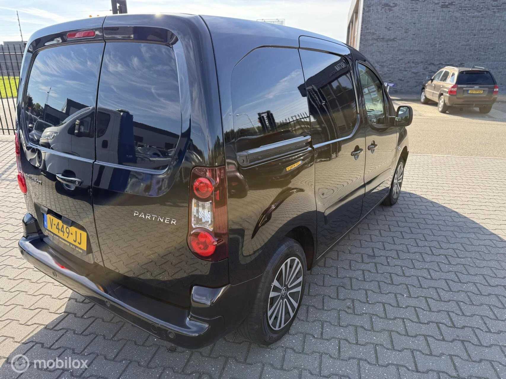 Hoofdafbeelding Peugeot Partner
