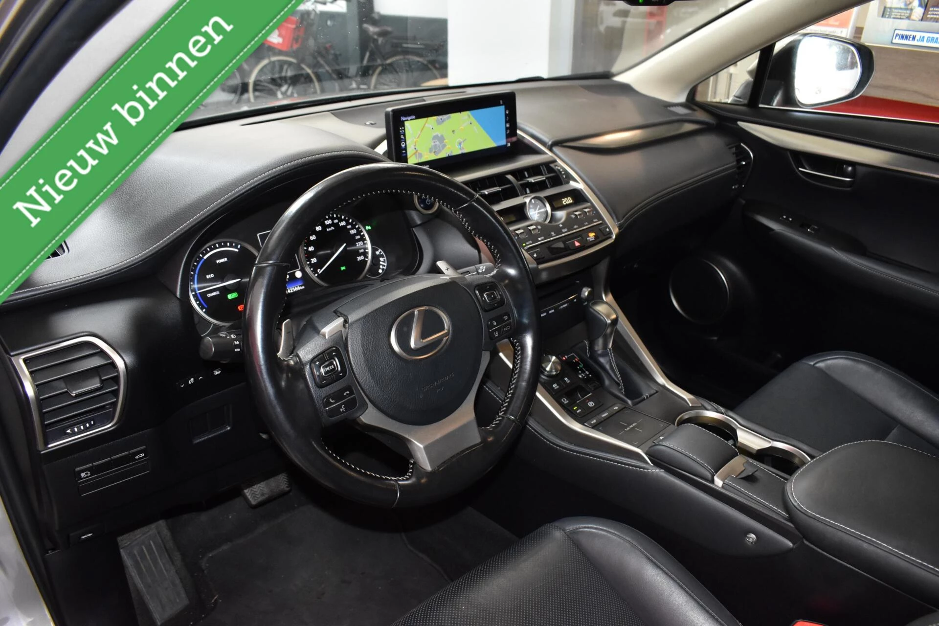 Hoofdafbeelding Lexus NX