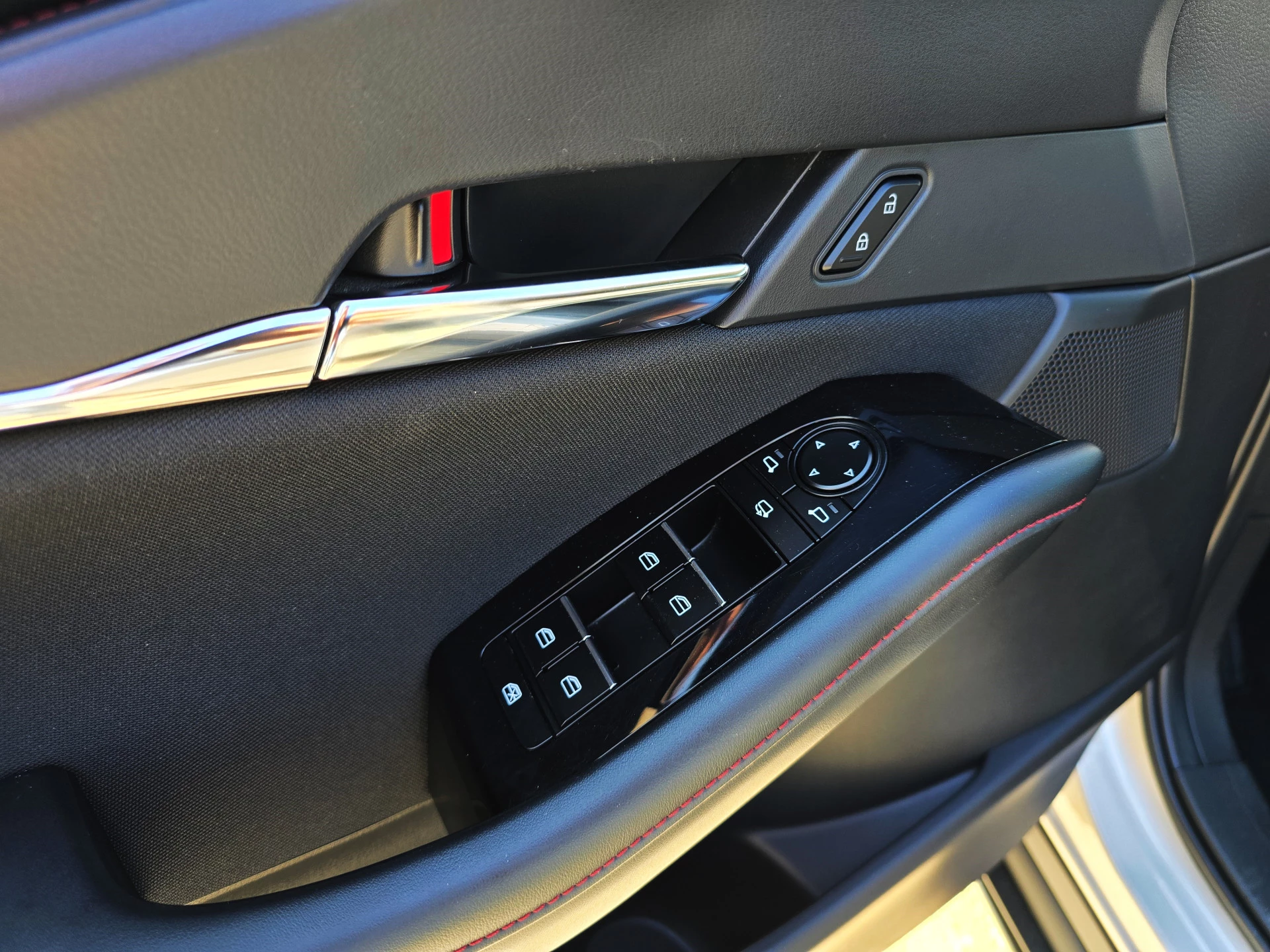 Hoofdafbeelding Mazda CX-30