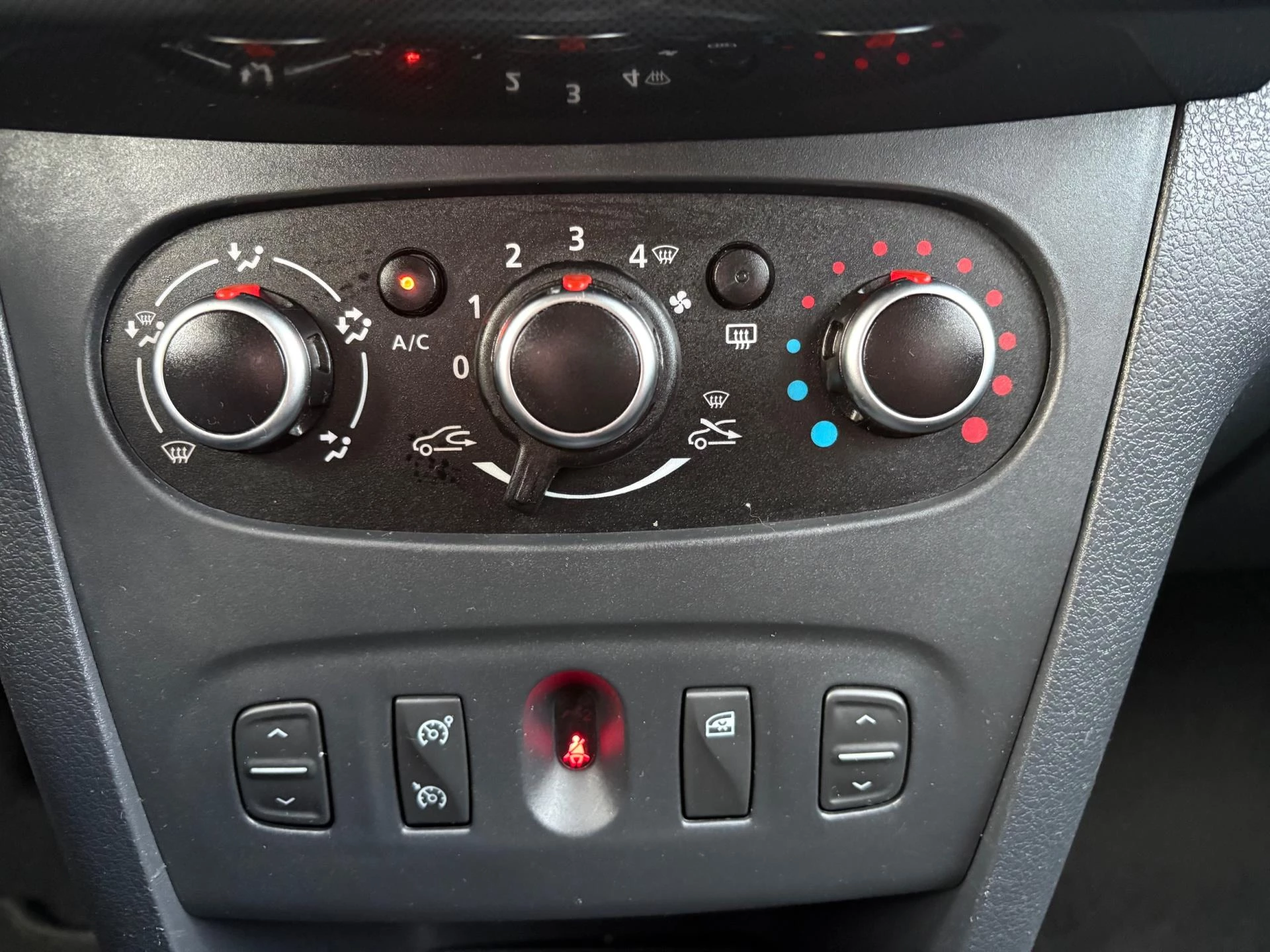 Hoofdafbeelding Dacia Logan