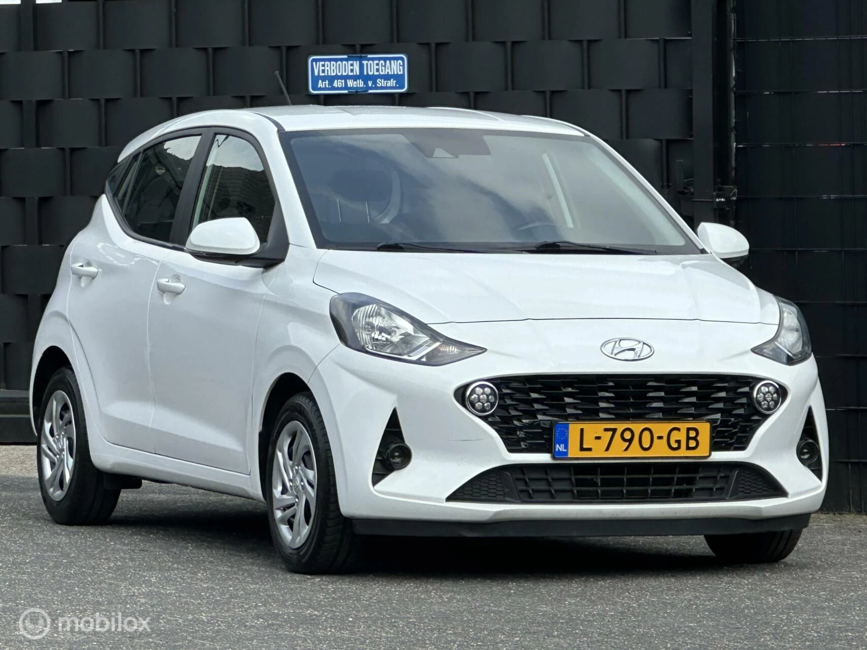 Hoofdafbeelding Hyundai i10