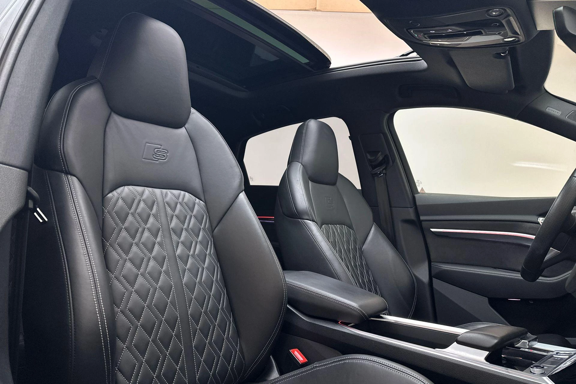 Hoofdafbeelding Audi Q8 Sportback e-tron