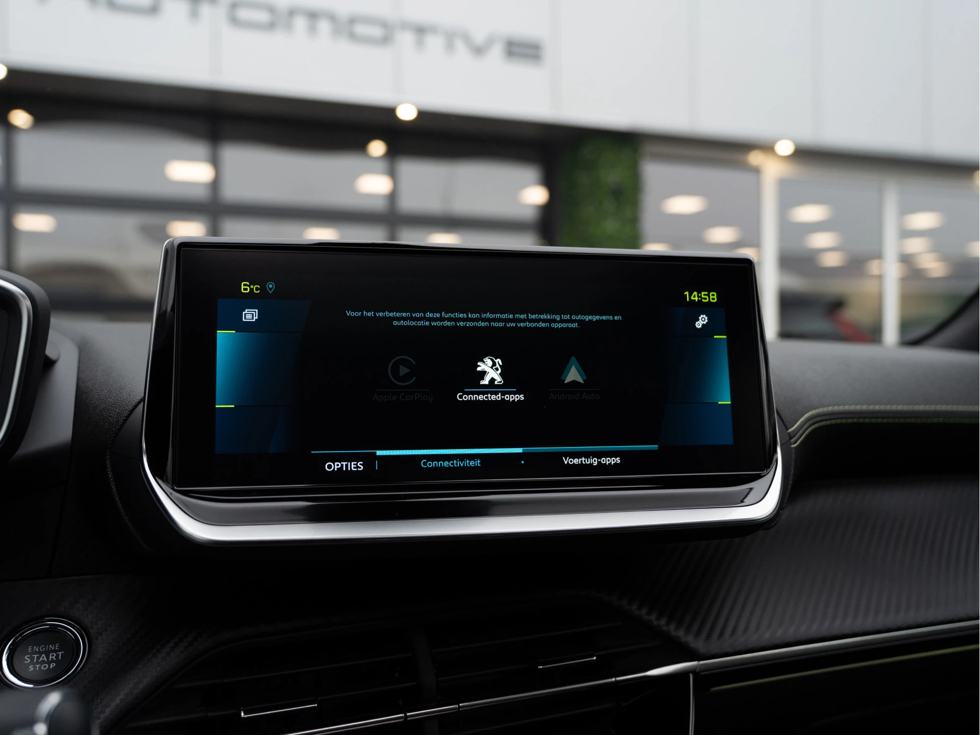 Hoofdafbeelding Peugeot e-2008