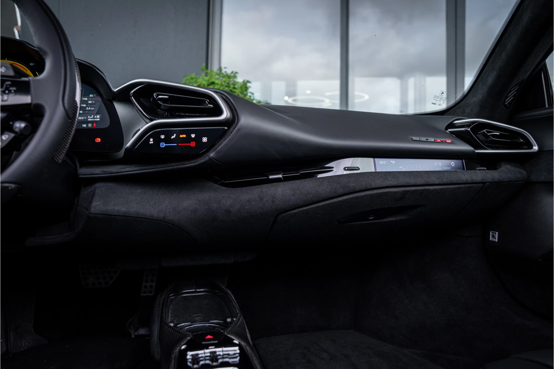 Hoofdafbeelding Ferrari 296