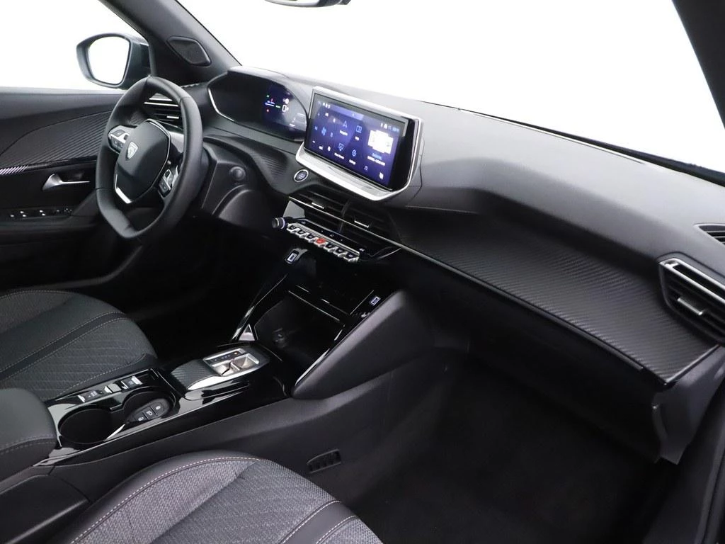 Hoofdafbeelding Peugeot e-2008