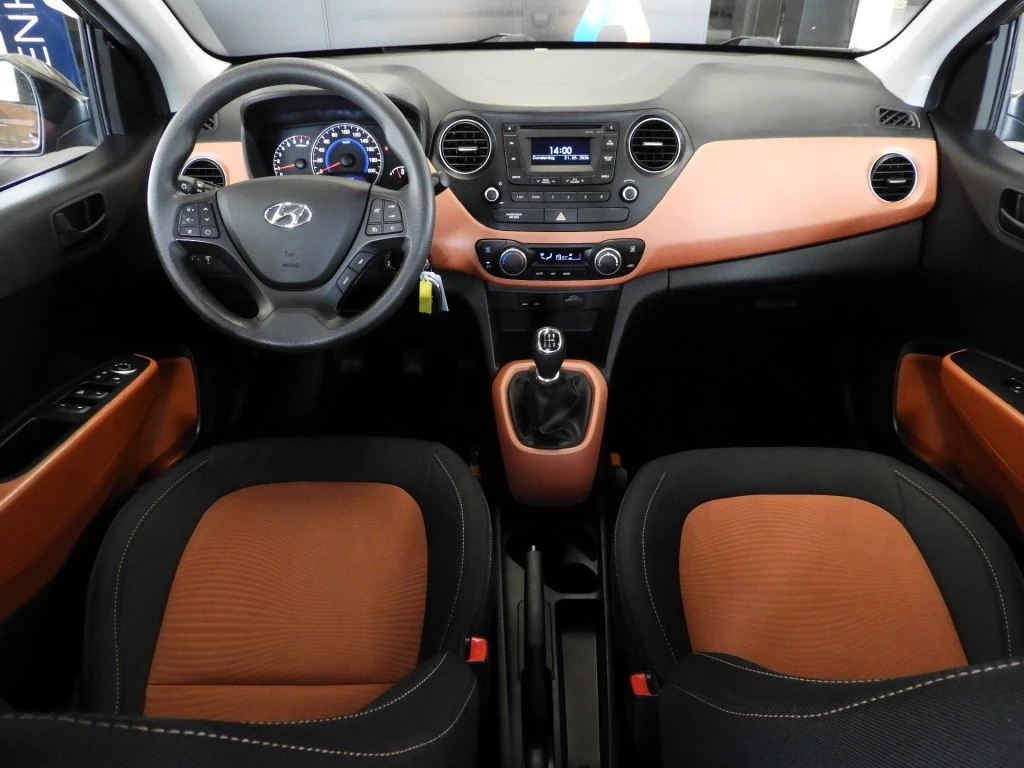 Hoofdafbeelding Hyundai i10
