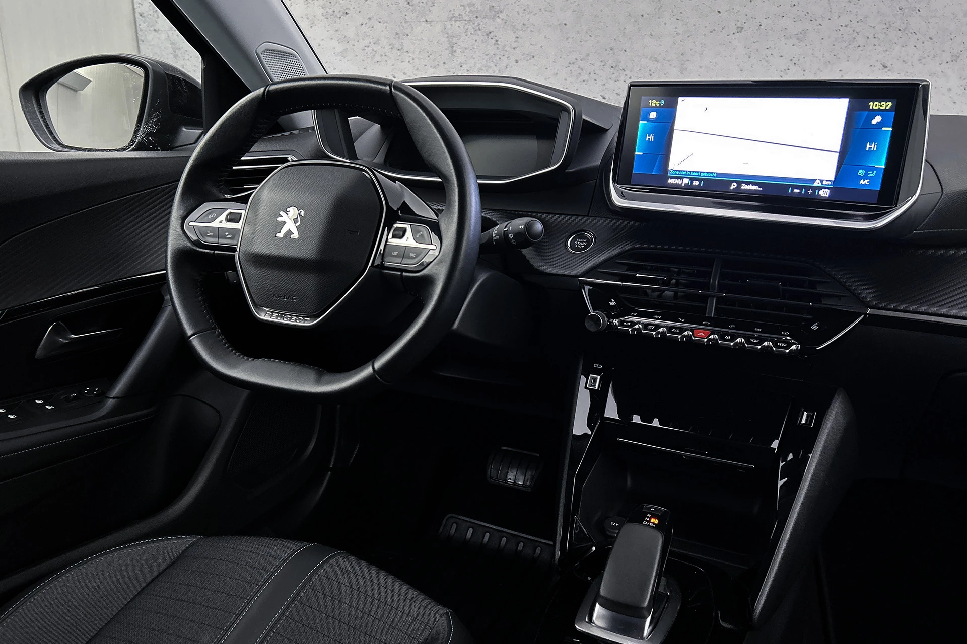 Hoofdafbeelding Peugeot e-2008