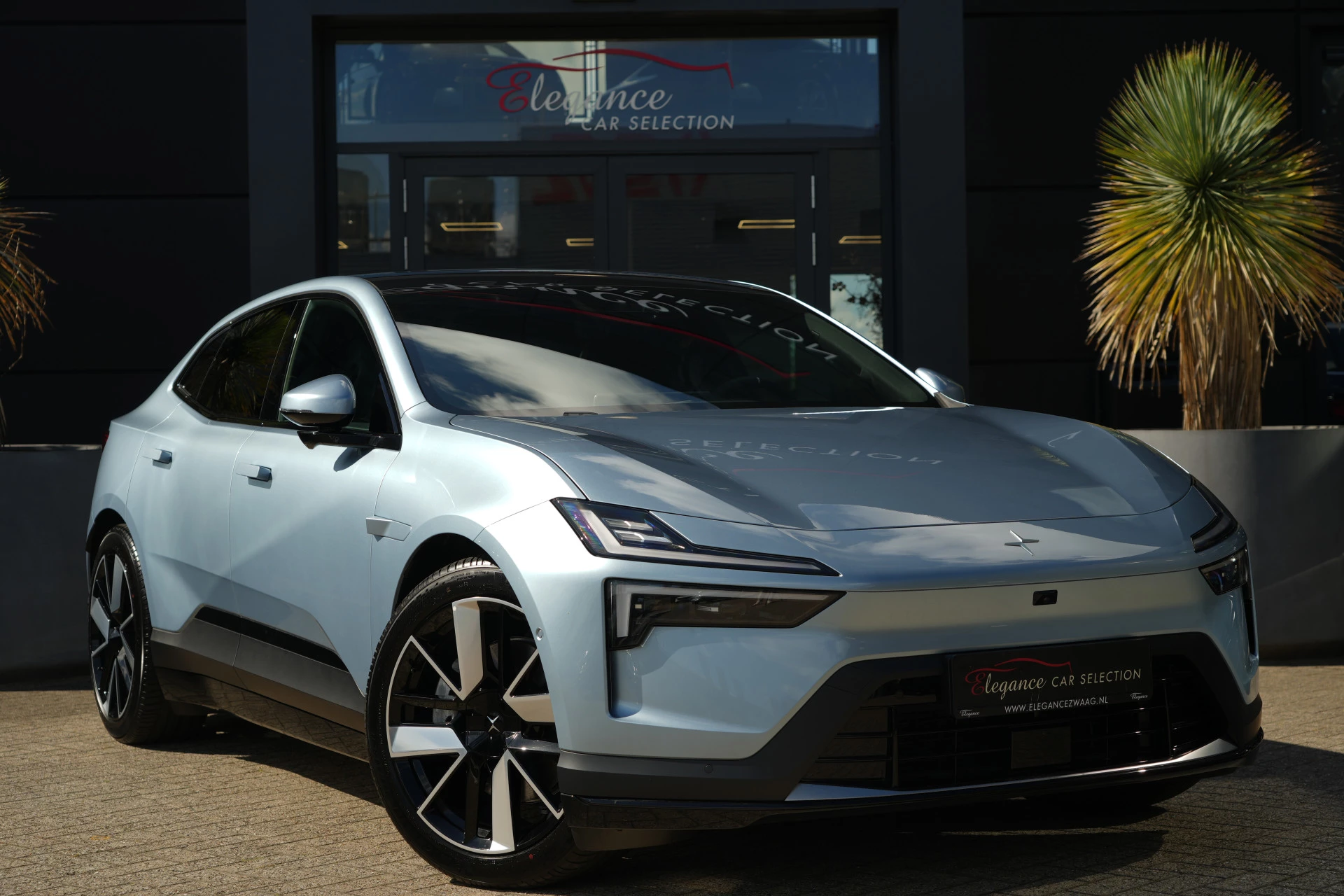 Hoofdafbeelding Polestar 4