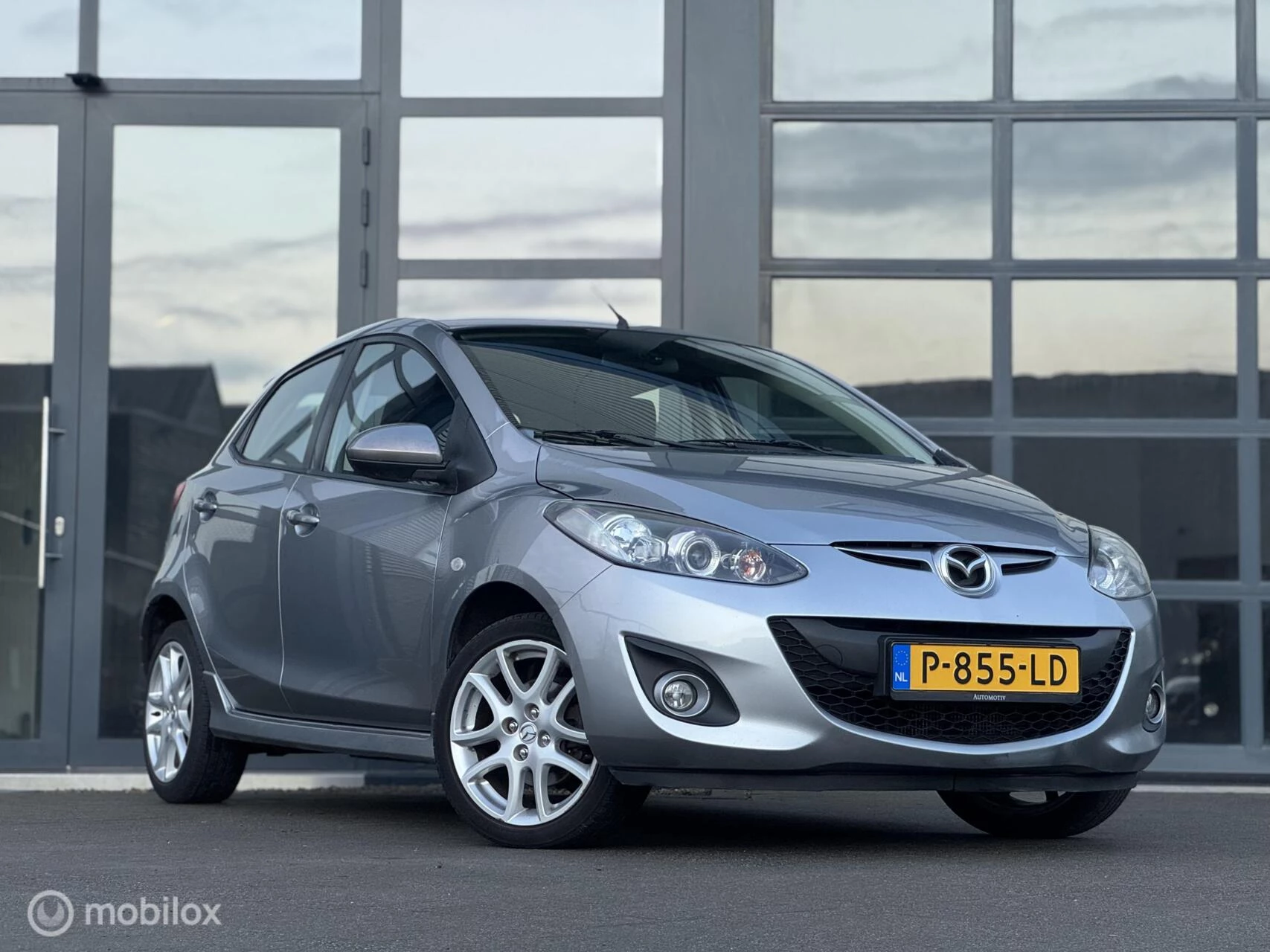 Hoofdafbeelding Mazda 2