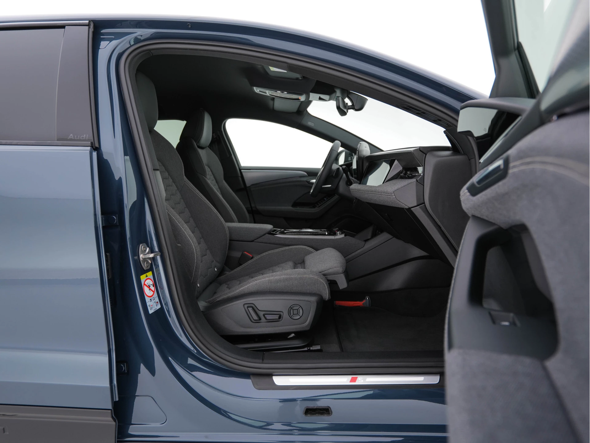 Hoofdafbeelding Audi A6 Avant e-tron