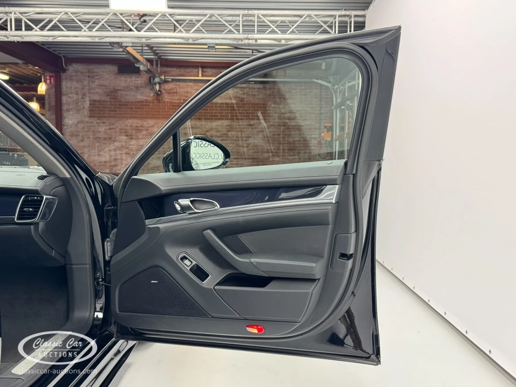 Hoofdafbeelding Porsche Panamera