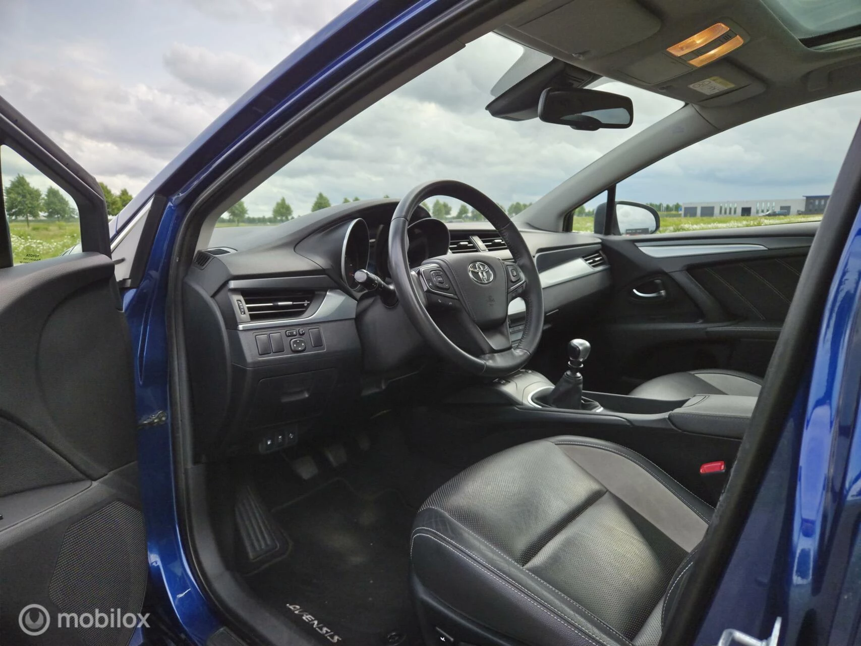 Hoofdafbeelding Toyota Avensis