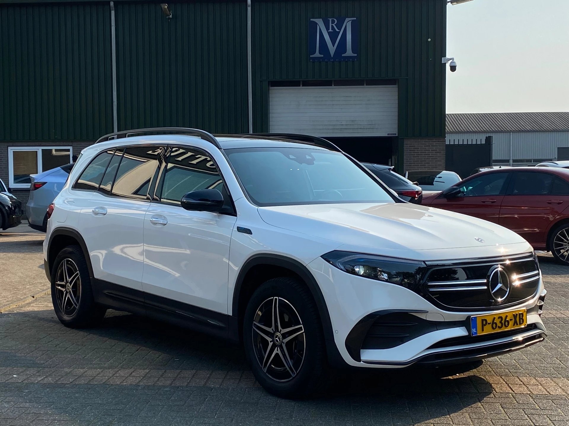 Hoofdafbeelding Mercedes-Benz EQB