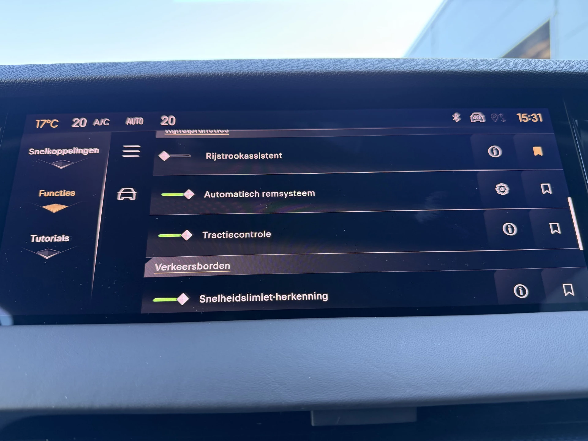 Hoofdafbeelding DS DS 4