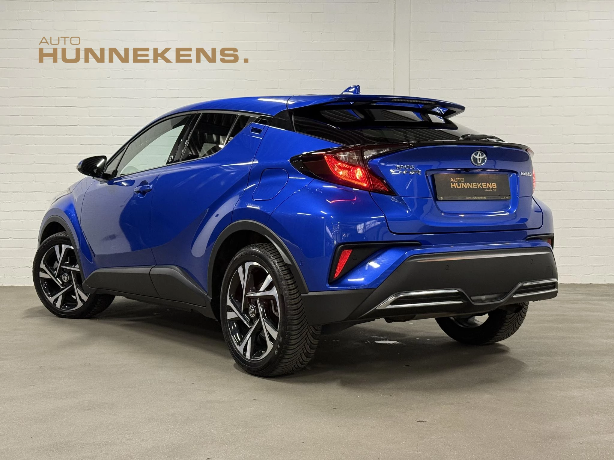 Hoofdafbeelding Toyota C-HR
