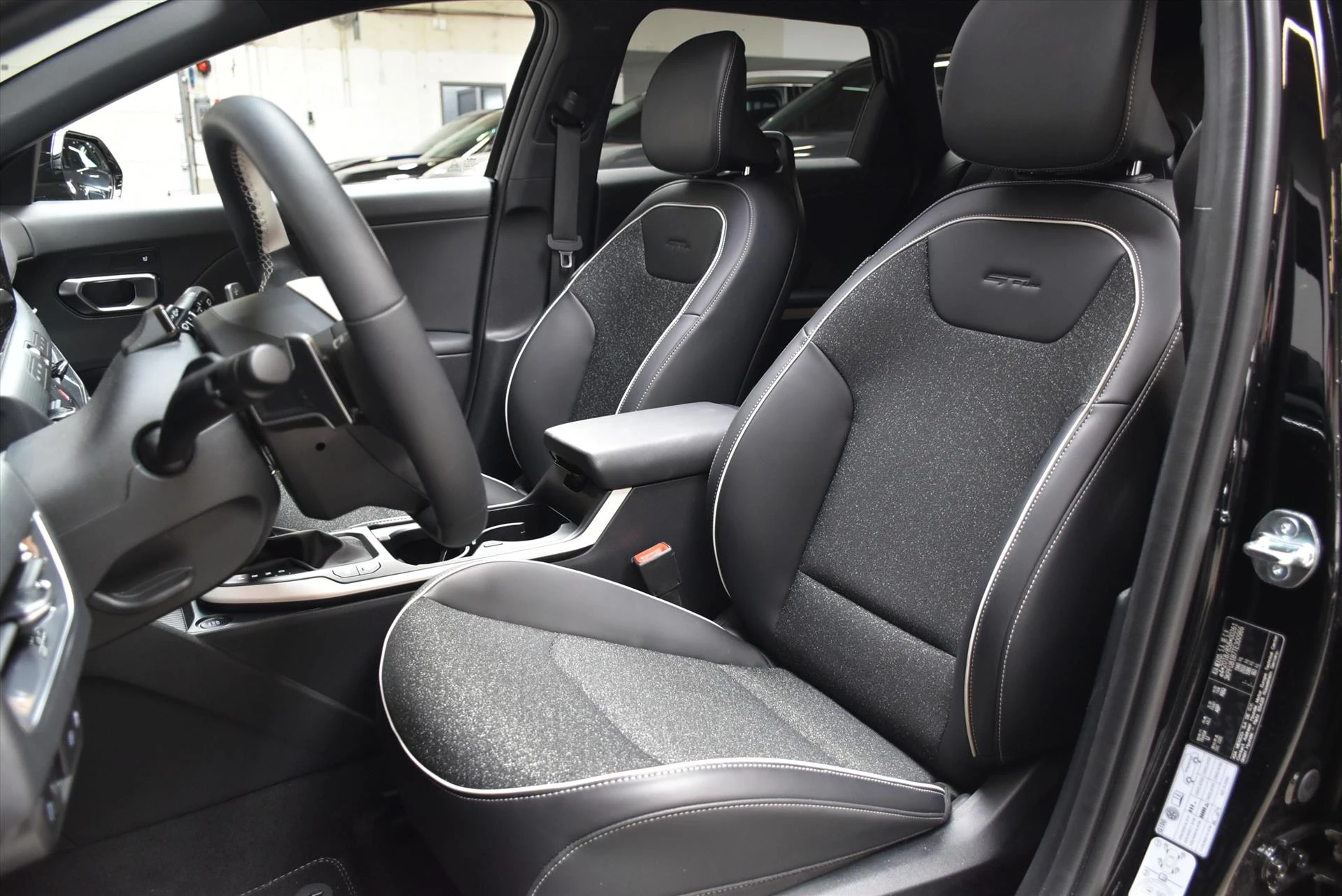 Hoofdafbeelding Kia K4