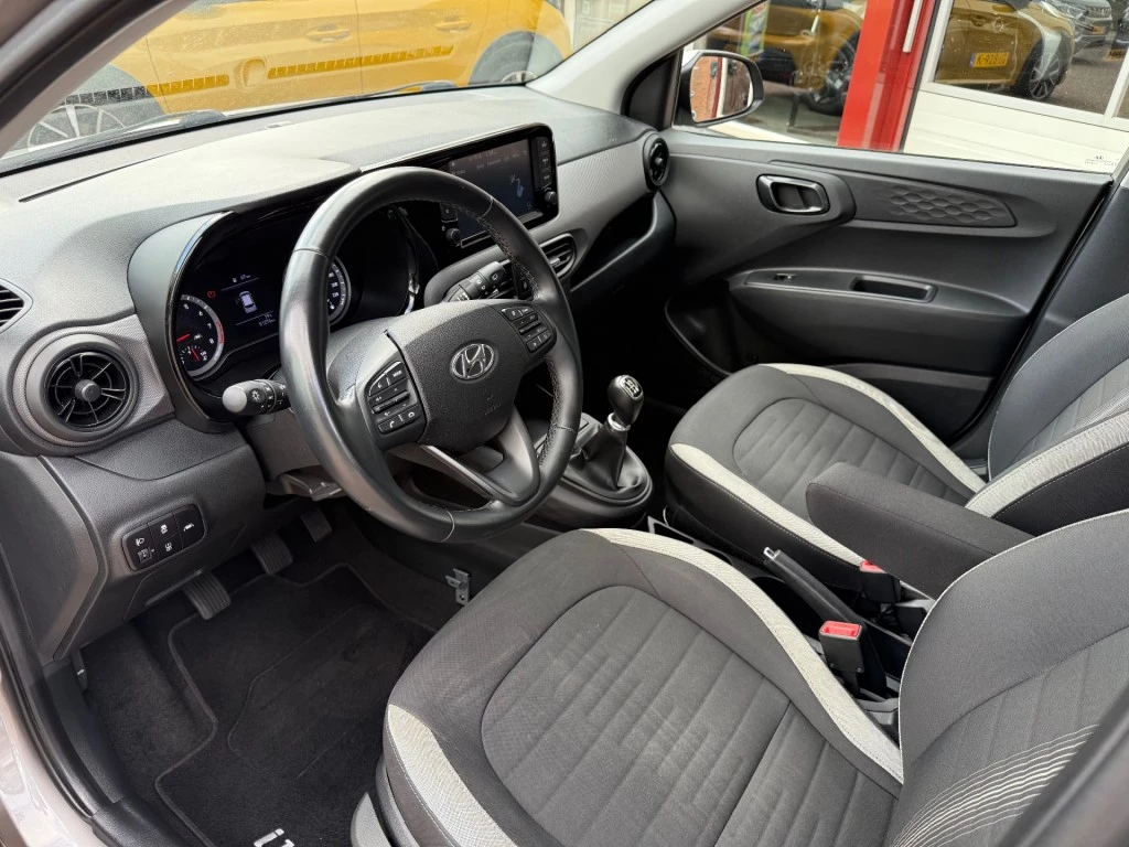 Hoofdafbeelding Hyundai i10