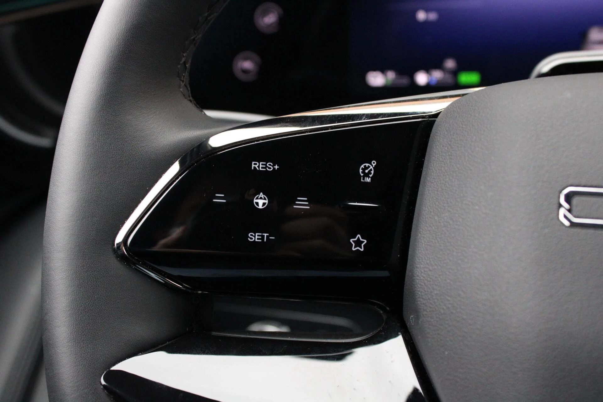 Hoofdafbeelding Omoda 9 SHS