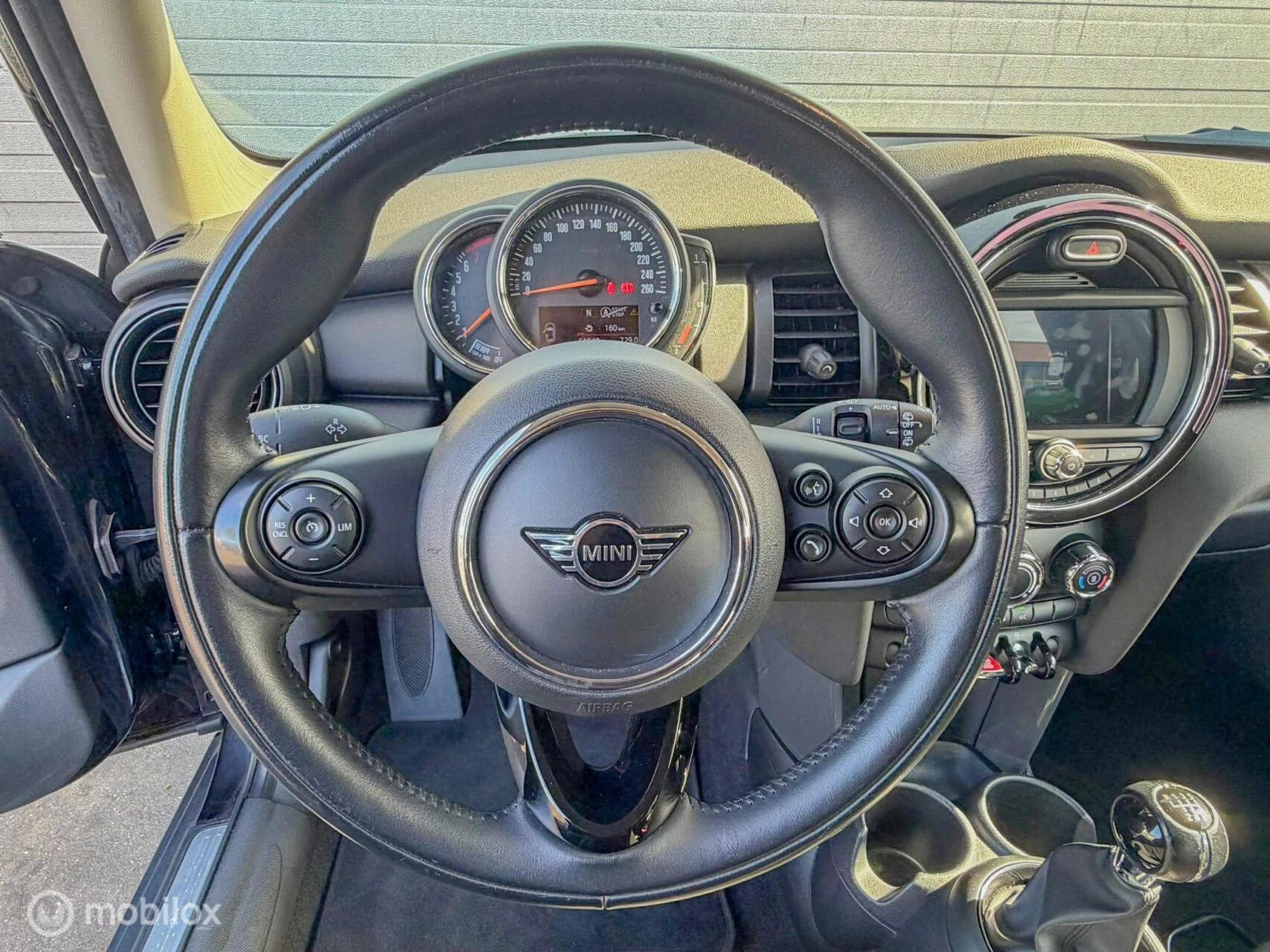 Hoofdafbeelding MINI One