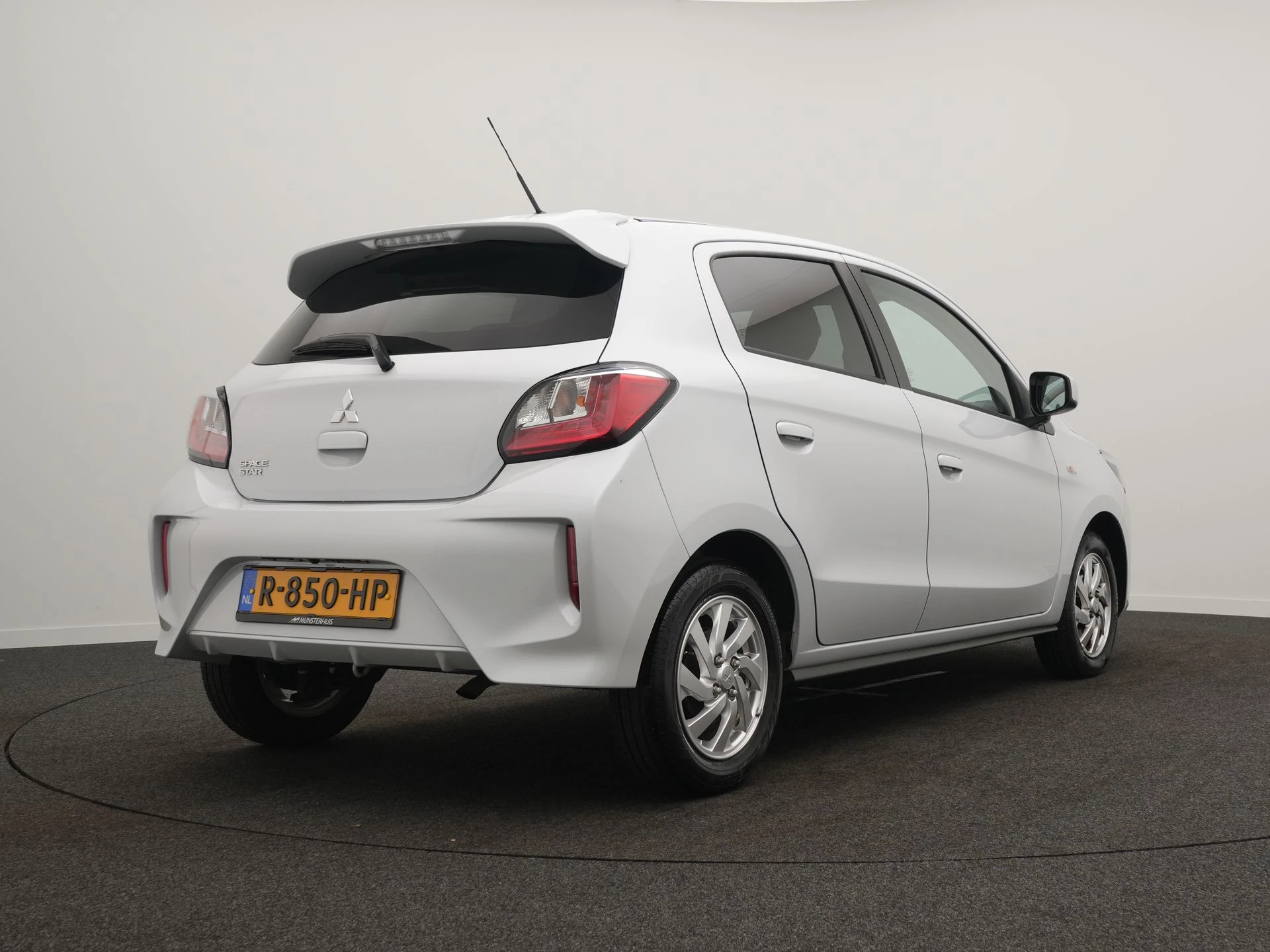 Hoofdafbeelding Mitsubishi Space Star