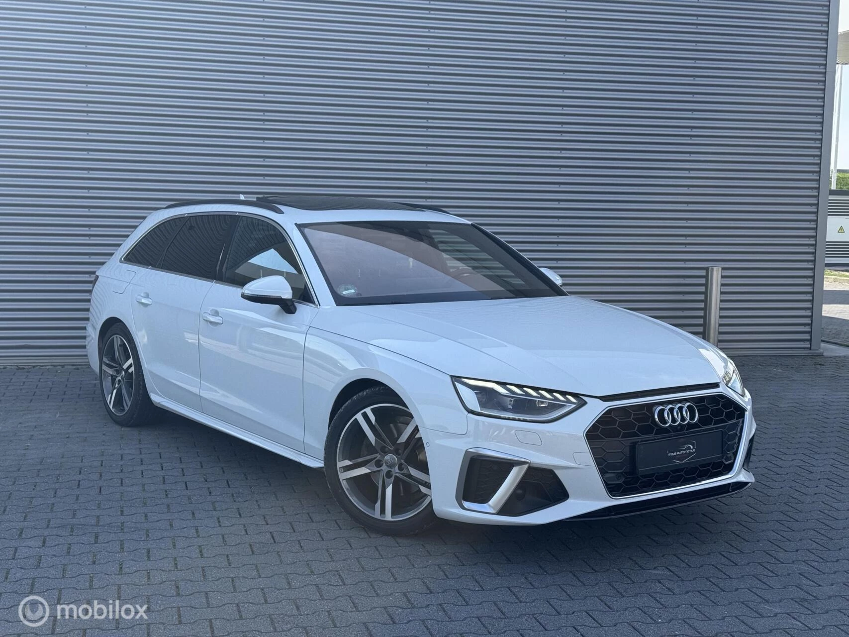 Hoofdafbeelding Audi A4