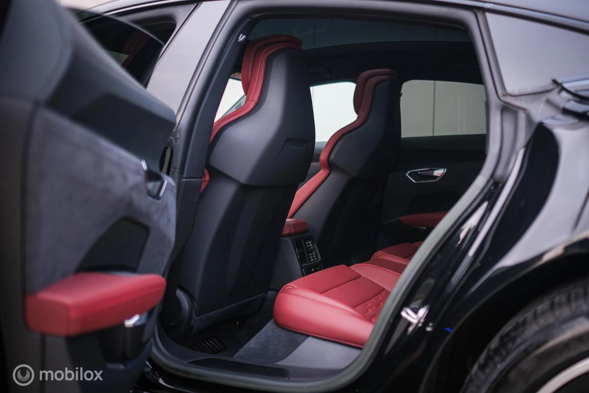 Hoofdafbeelding Audi e-tron GT