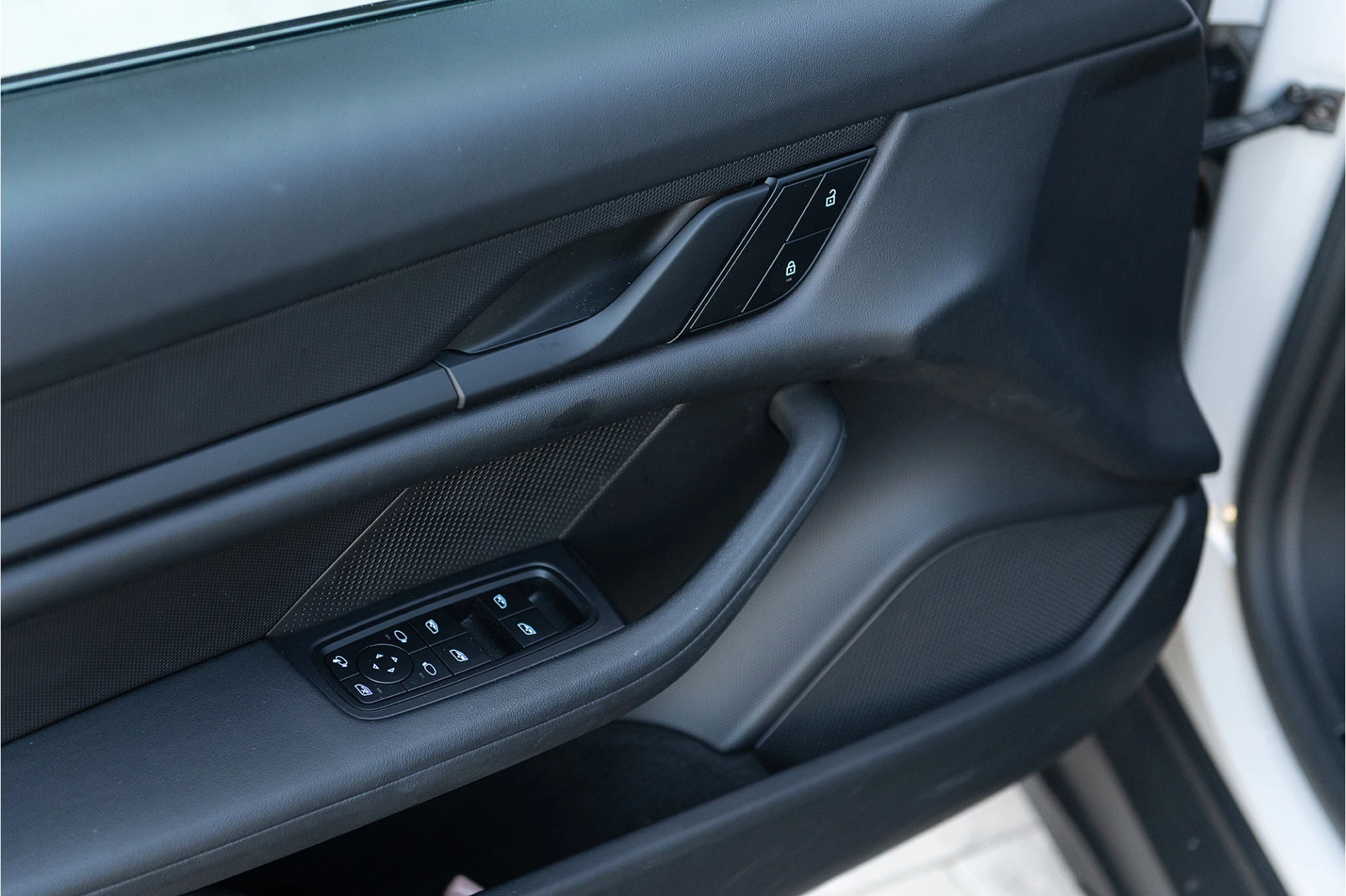 Hoofdafbeelding Porsche Taycan