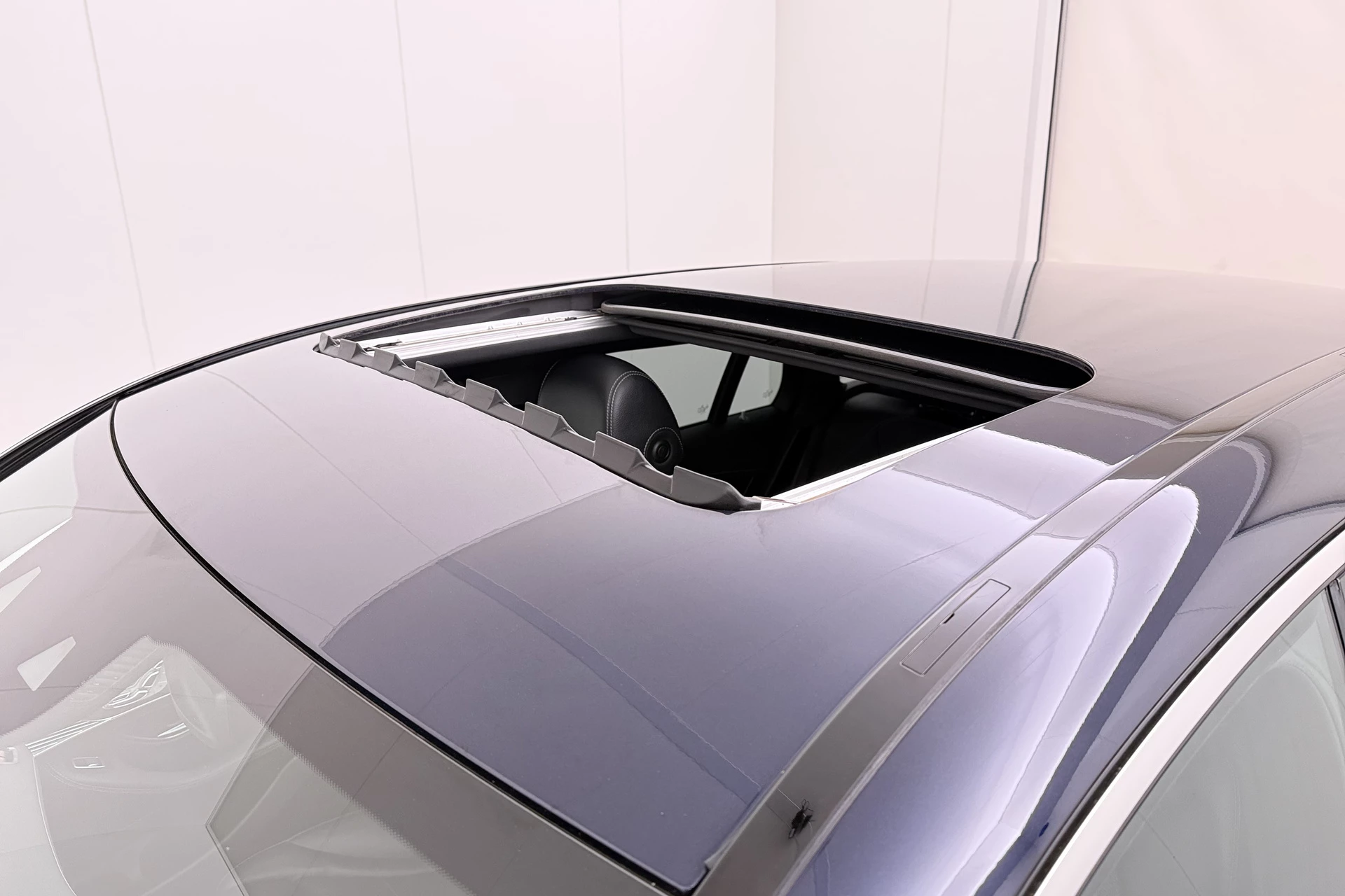 Hoofdafbeelding Mercedes-Benz EQC