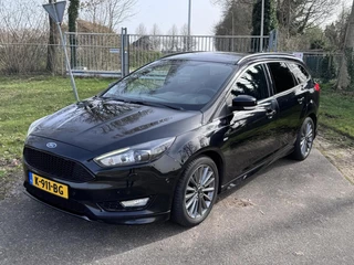 Ford Focus Wagon 1.5 ST-Line STUUR- STOELVERWARMING*CARPLAY