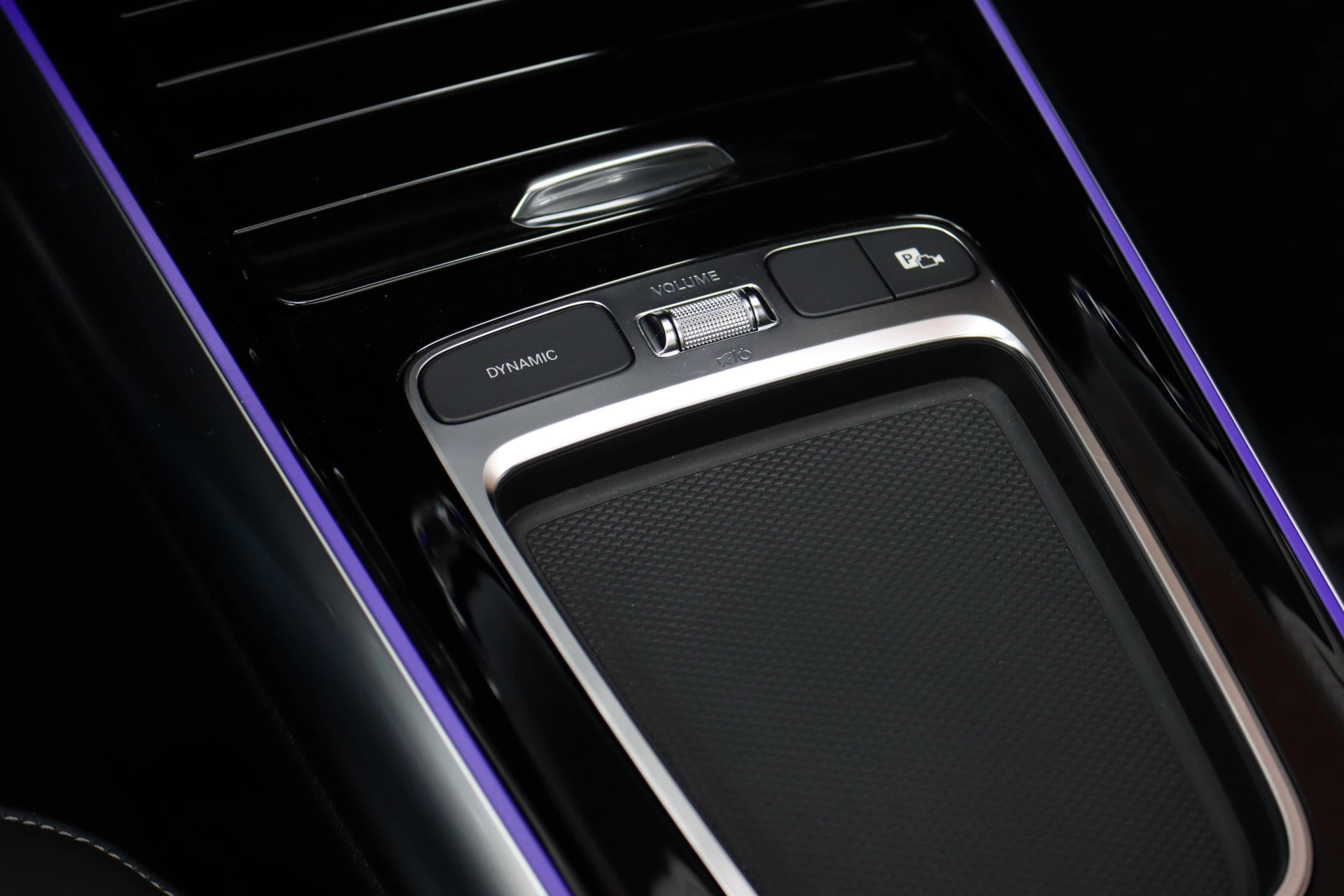 Hoofdafbeelding Mercedes-Benz EQA