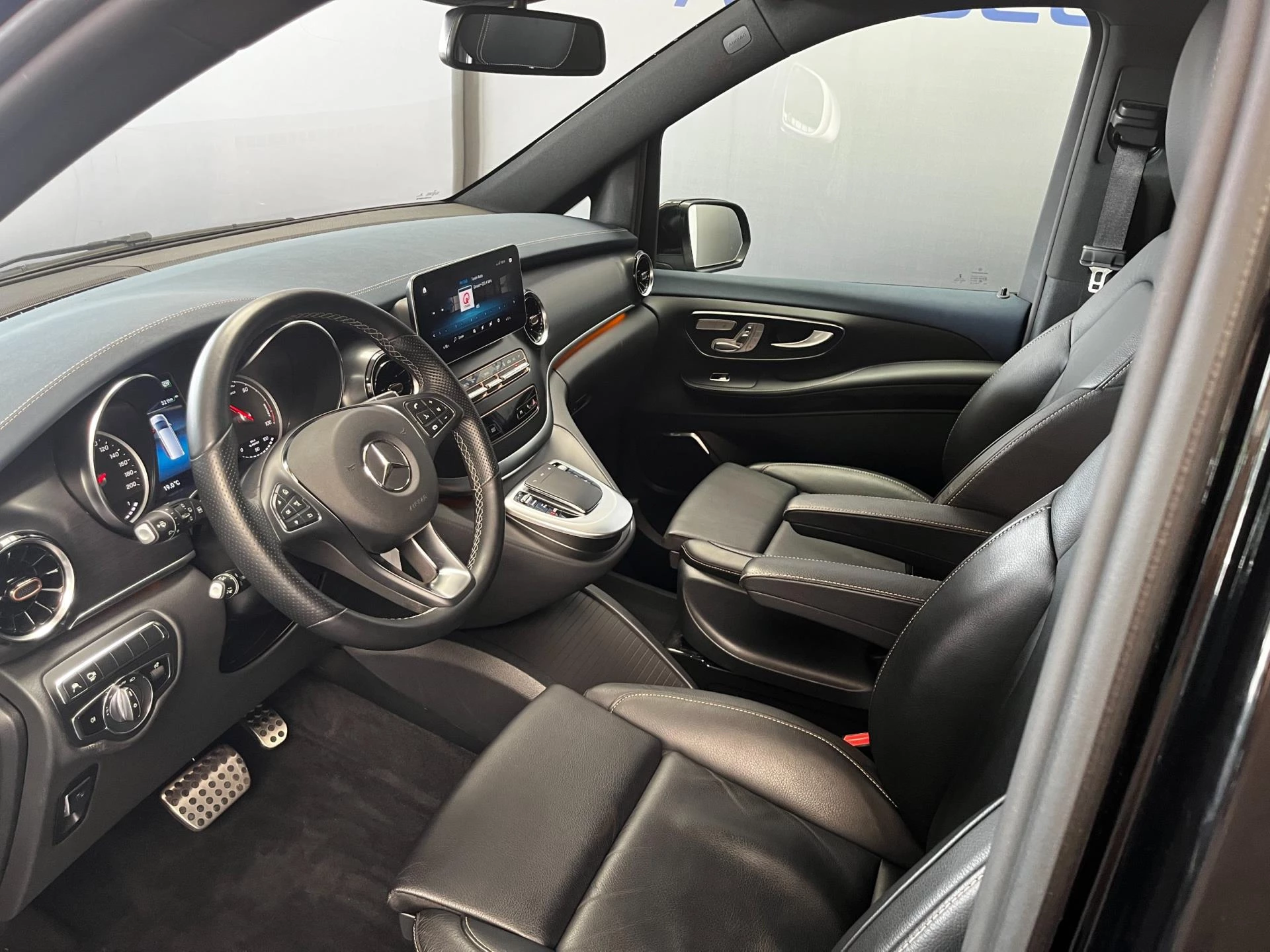 Hoofdafbeelding Mercedes-Benz EQV