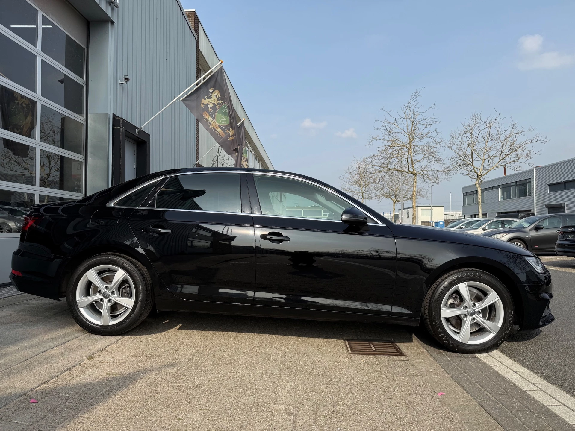 Hoofdafbeelding Audi A4