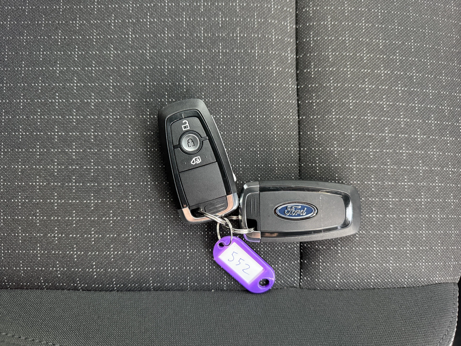 Hoofdafbeelding Ford E-Transit Custom