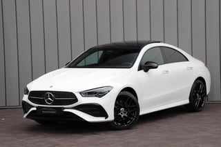 Hoofdafbeelding Mercedes-Benz CLA Mercedes-Benz CLA 250e AMG Aut8 | 218PK | Sfeerverlichting | Pano | Keyles-go | ACC | Memory | Multi-beam | 2023.