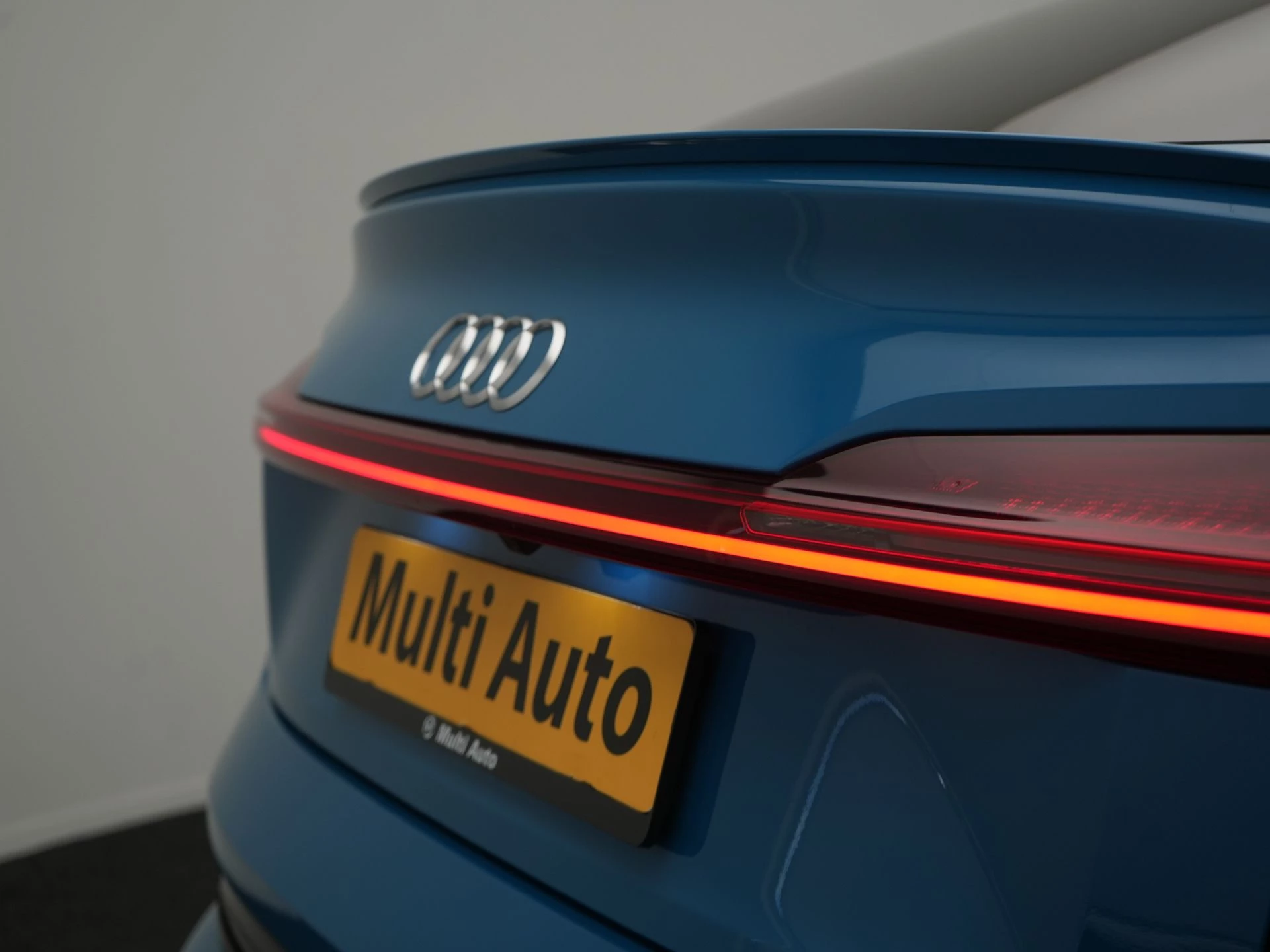 Hoofdafbeelding Audi e-tron