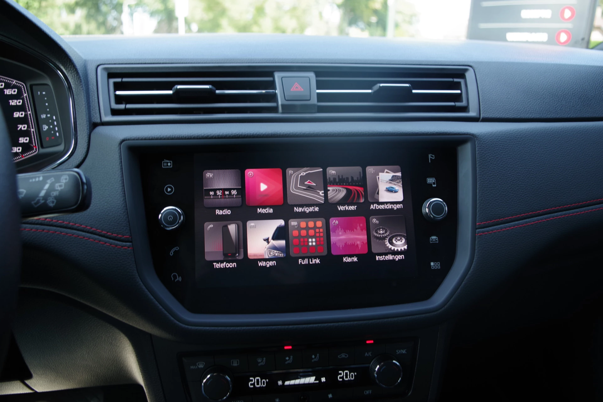 Hoofdafbeelding SEAT Arona