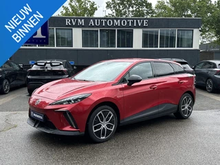 MG MG4 Electric Luxury 64 kWh SOH 97% | 7.000KM! |360 CAMERA| 7 JAAR MG GARANTIE T/M 04-2031| ELEK. STOEL| DODE HOEK SENSOR| STOEL + STUURVERWARMING| ADAPTIVE CRUISE CONTROL