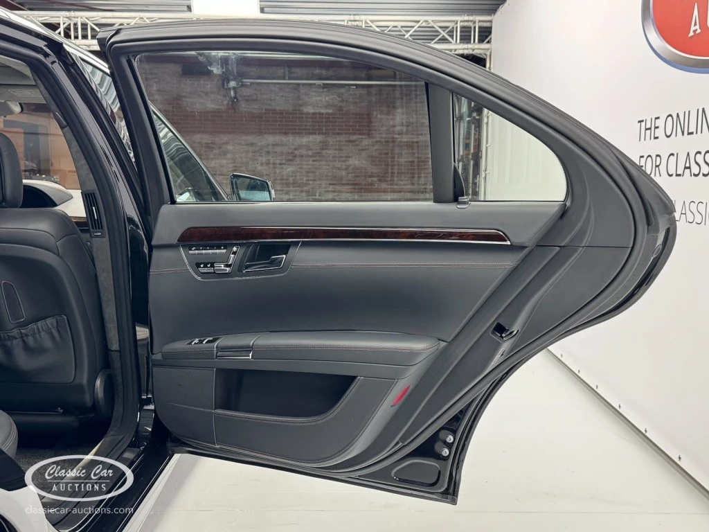 Hoofdafbeelding Mercedes-Benz S-Klasse