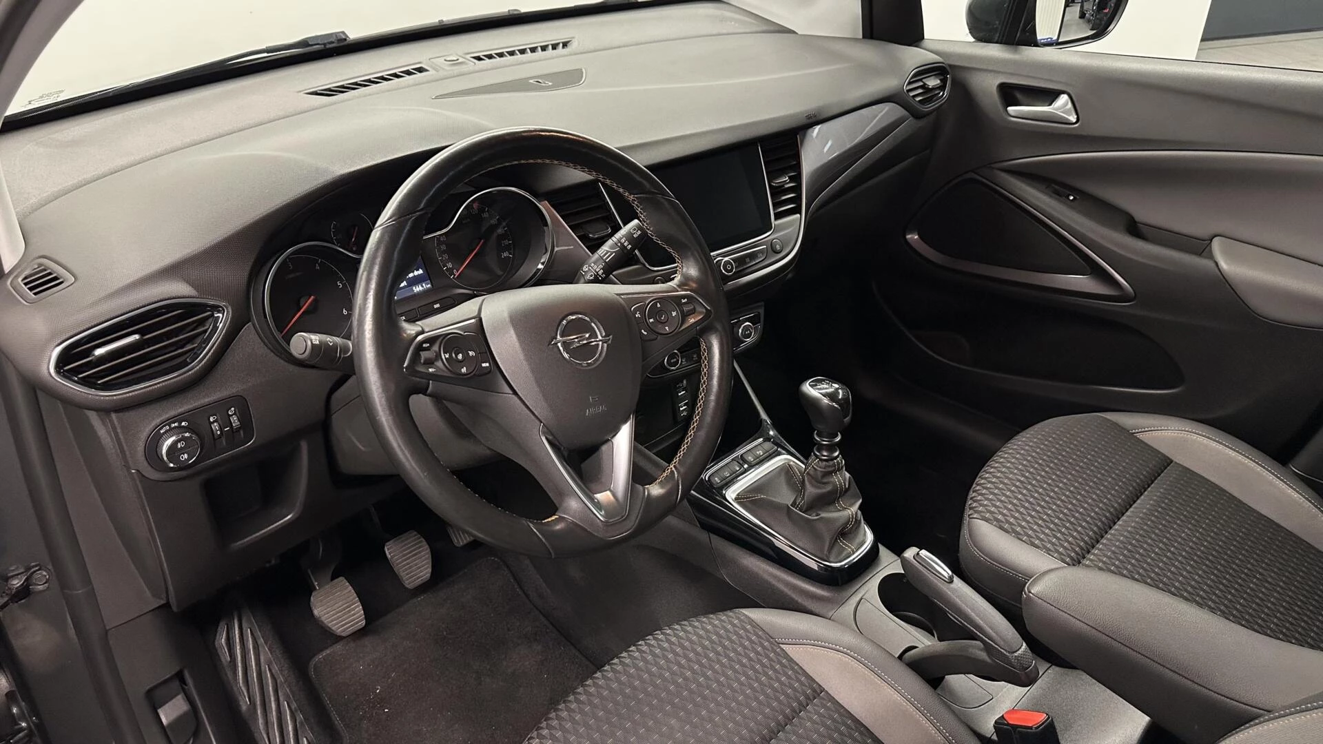 Hoofdafbeelding Opel Crossland X