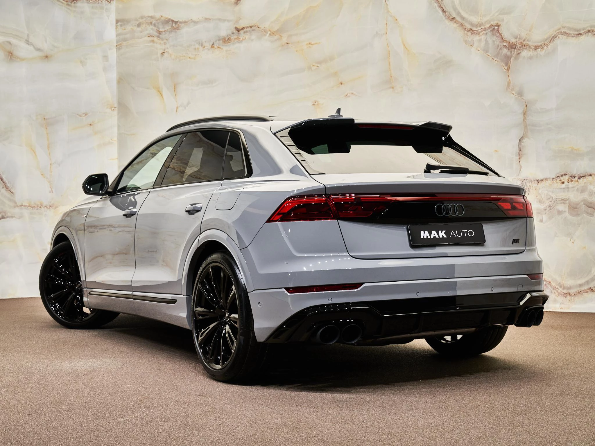 Hoofdafbeelding Audi Q8