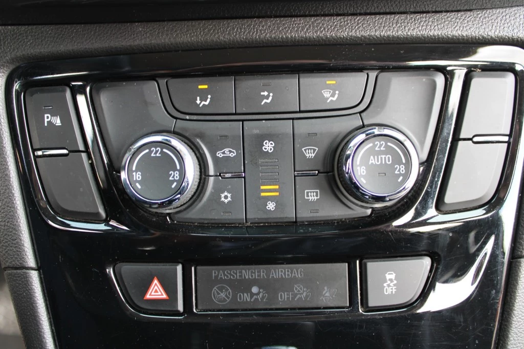 Hoofdafbeelding Opel Mokka X